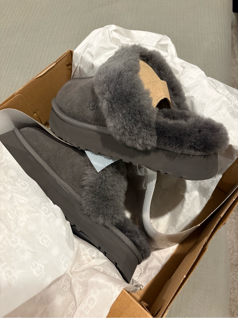 UGG Women's Disquette Size 10 Gray NWT